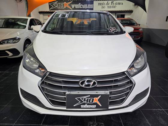 HYUNDAI HB20S 1.6 COMFORT PLUS 16V FLEX 4P MANUAL